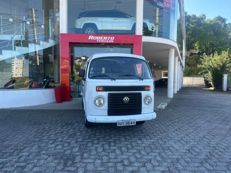 KOMBI 1.4 MI FURGÃO 8V FLEX 3P MANUAL - 2014 - BENTO GONçALVES