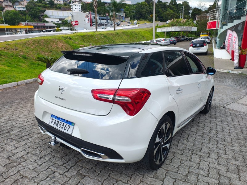 DS5 1.6 16V 165CV TURBO INTERCOOLER GASOLINA 4P AUTOMÁTICO - 2013 - BENTO GONçALVES