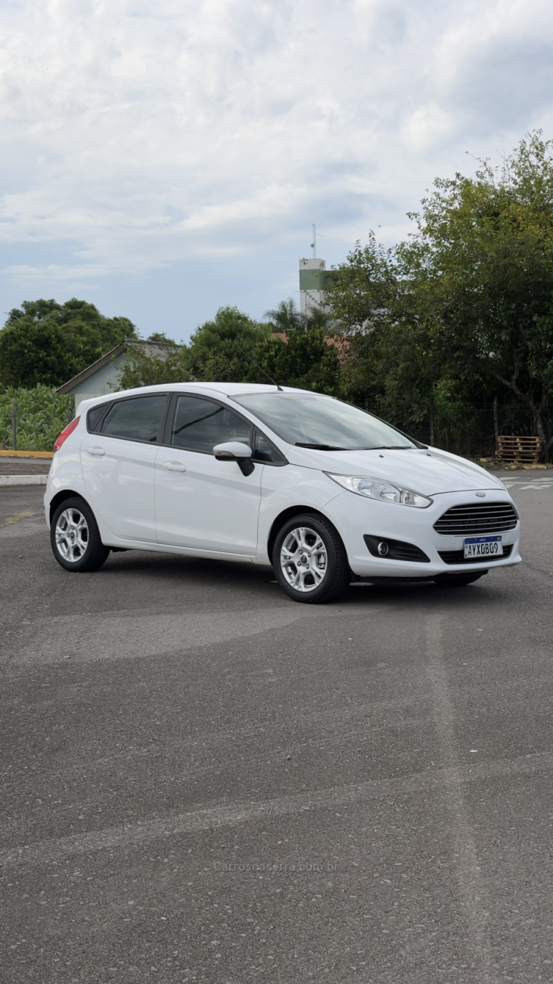 FIESTA 1.6 SEL HATCH 16V FLEX 4P AUTOMÁTICO - 2014 - FARROUPILHA