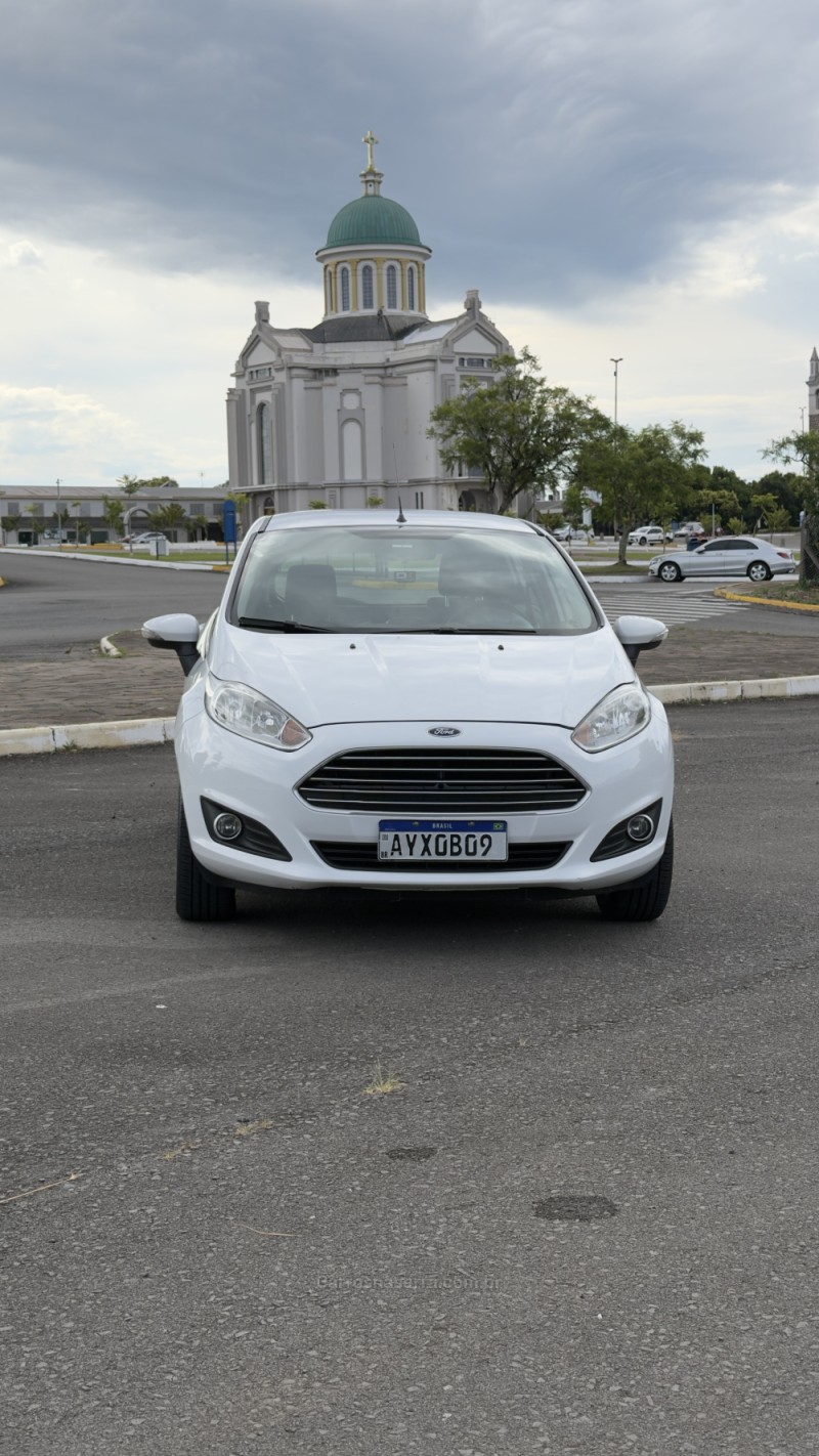 FIESTA 1.6 SEL HATCH 16V FLEX 4P AUTOMÁTICO - 2014 - FARROUPILHA