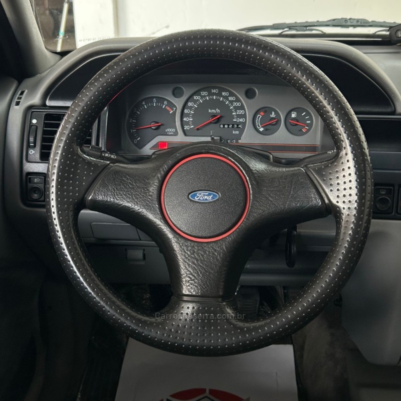 ESCORT 2.0 I XR3 8V GASOLINA 2P MANUAL - 1995 - VACARIA