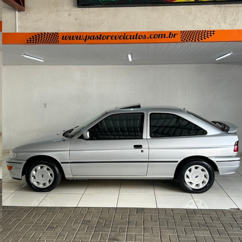 ESCORT 2.0 I XR3 8V GASOLINA 2P MANUAL - 1995 - VACARIA