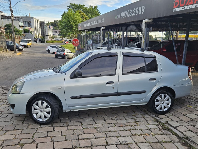 CLIO 1.6 AUTHENTIQUE SEDAN 16V FLEX 4P MANUAL - 2008 - CAXIAS DO SUL
