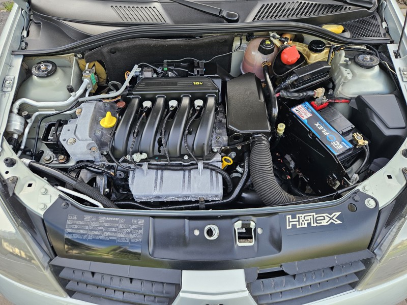 CLIO 1.6 AUTHENTIQUE SEDAN 16V FLEX 4P MANUAL - 2008 - CAXIAS DO SUL