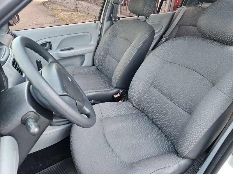 CLIO 1.6 AUTHENTIQUE SEDAN 16V FLEX 4P MANUAL - 2008 - CAXIAS DO SUL