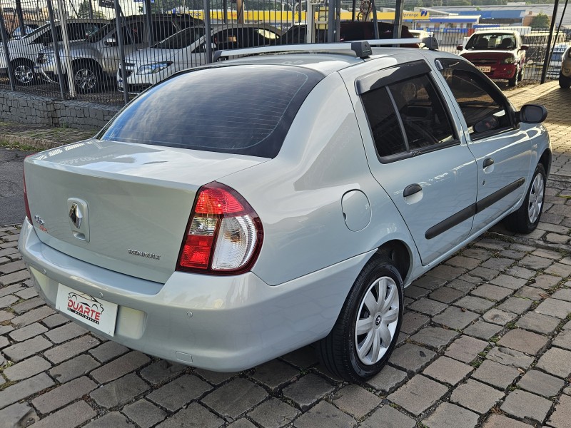 CLIO 1.6 AUTHENTIQUE SEDAN 16V FLEX 4P MANUAL - 2008 - CAXIAS DO SUL