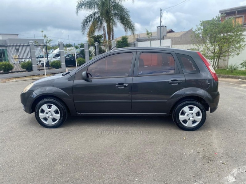 FIESTA 1.0 MPI 8V GASOLINA 4P MANUAL - 2005 - CAXIAS DO SUL