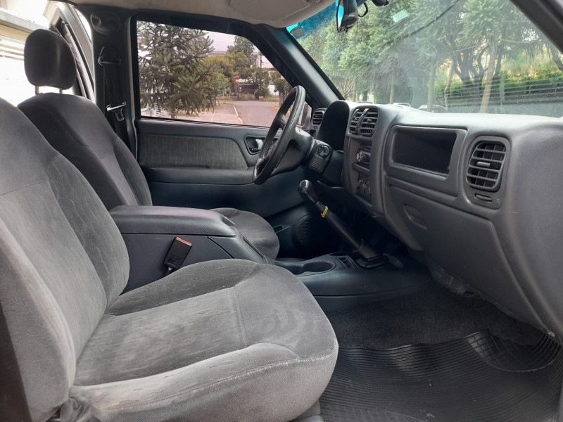 BLAZER 2.4 MPFI ADVANTAGE 4X2 GASOLINA 4P MANUAL - 2005 - FARROUPILHA