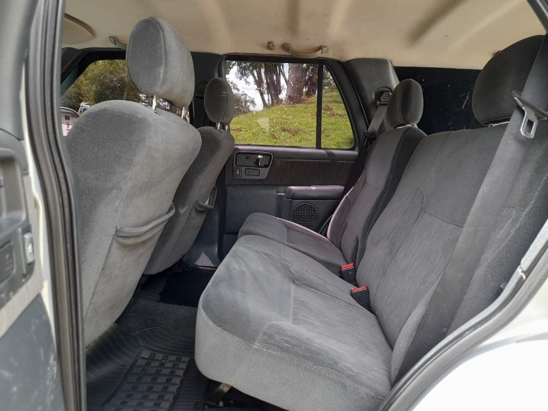 BLAZER 2.4 MPFI ADVANTAGE 4X2 GASOLINA 4P MANUAL - 2005 - FARROUPILHA