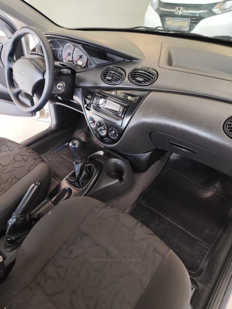 FOCUS 1.6 8V FLEX 4P MANUAL - 2009 - BENTO GONçALVES