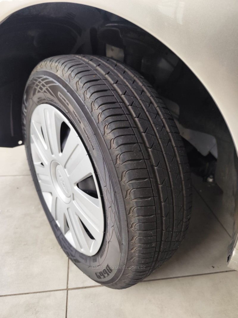 FOCUS 1.6 8V FLEX 4P MANUAL - 2009 - BENTO GONçALVES