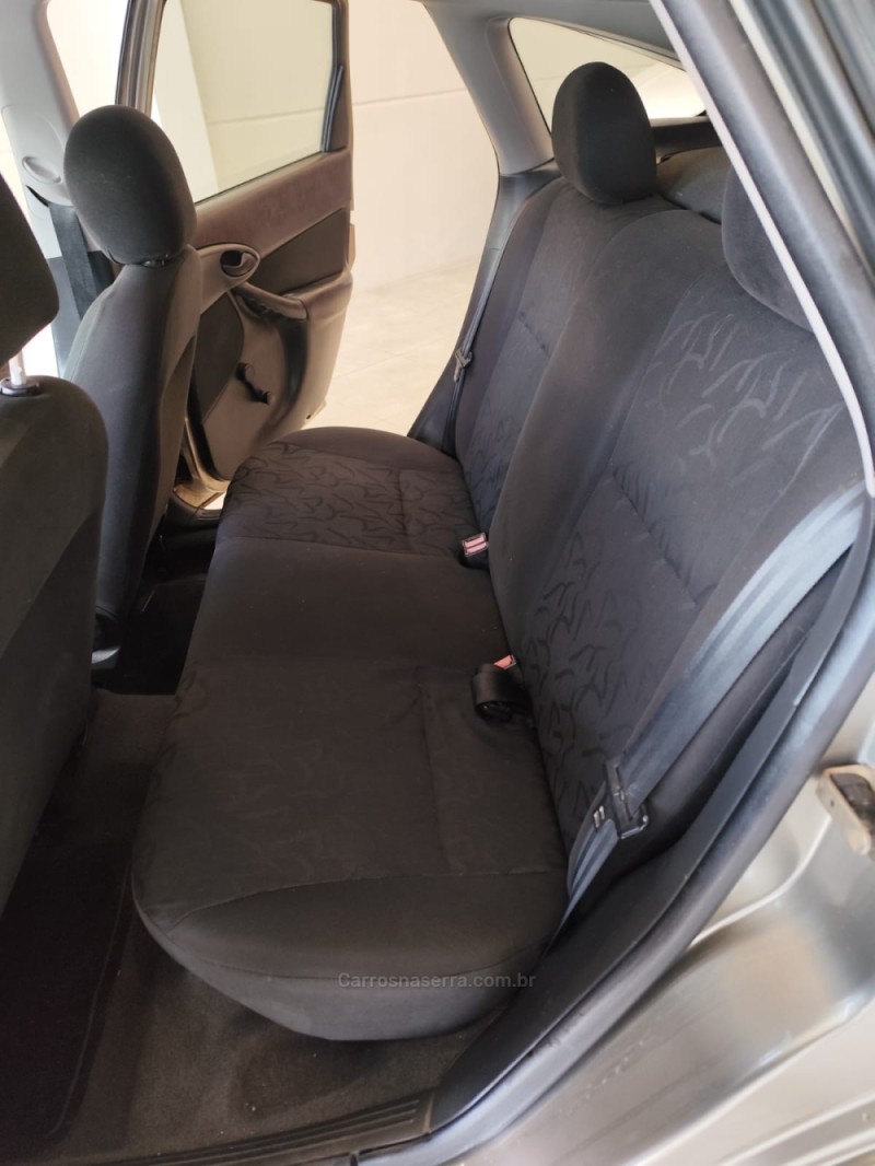 FOCUS 1.6 8V FLEX 4P MANUAL - 2009 - BENTO GONçALVES