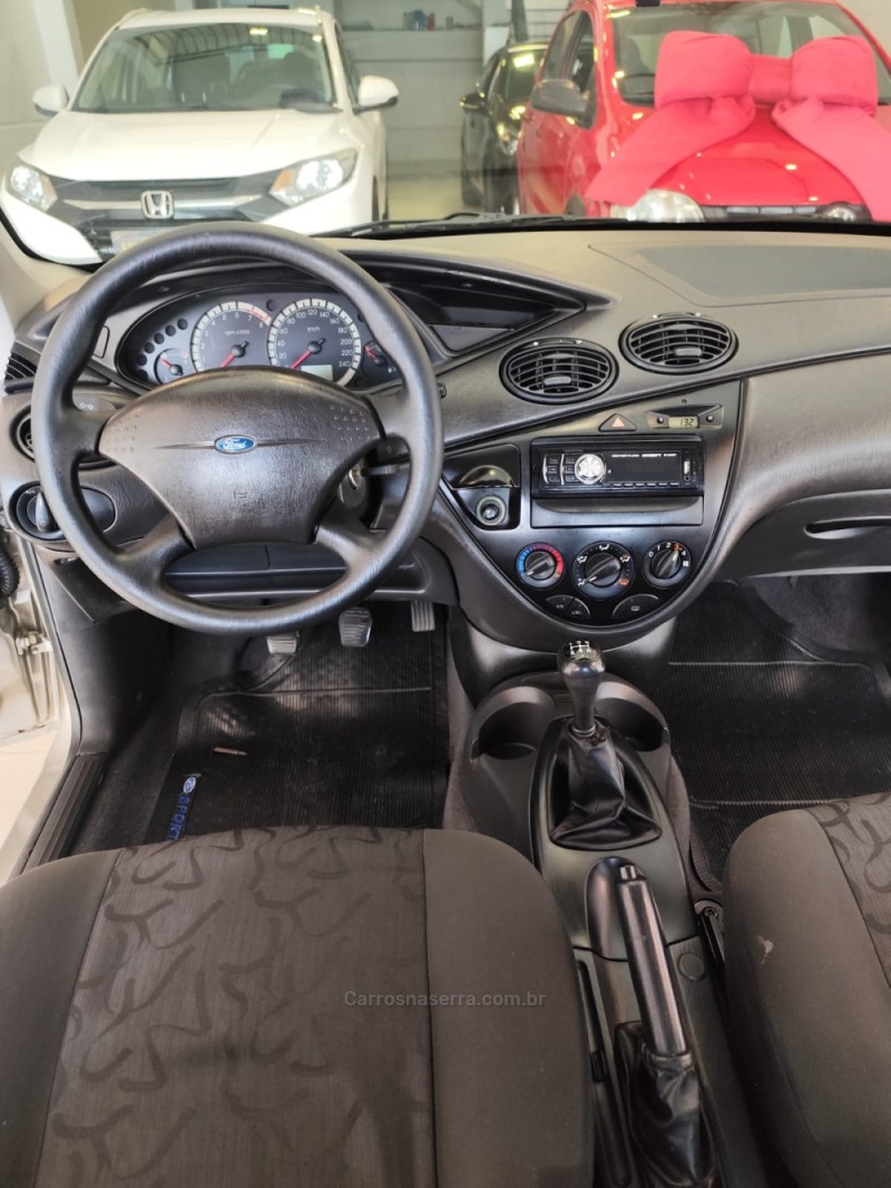 FOCUS 1.6 8V FLEX 4P MANUAL - 2009 - BENTO GONçALVES