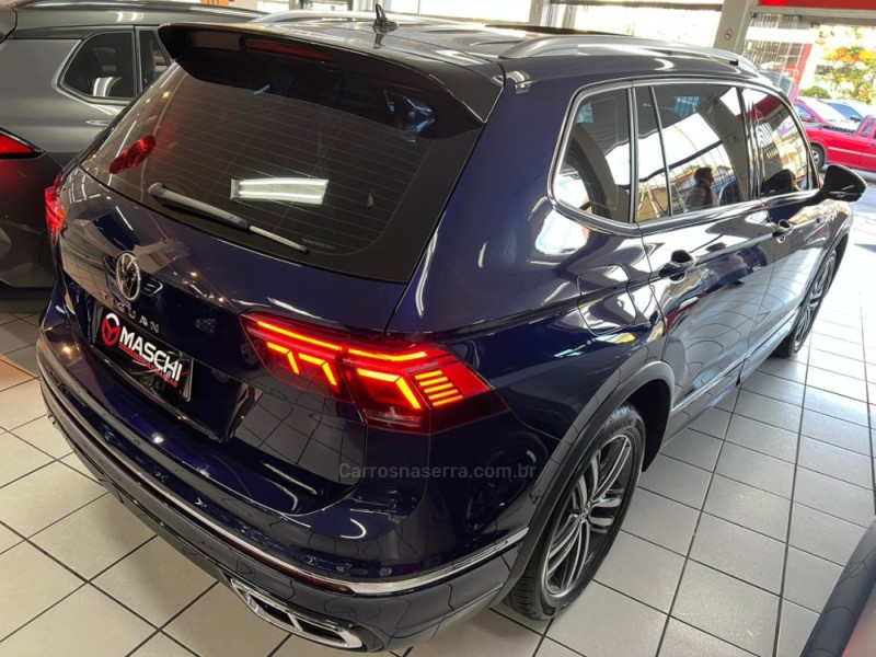 TIGUAN 2.0 ALLSPACE R-LINE 300 TSI GASOLINA 4P AUTOMÁTICO - 2024 - CAXIAS DO SUL