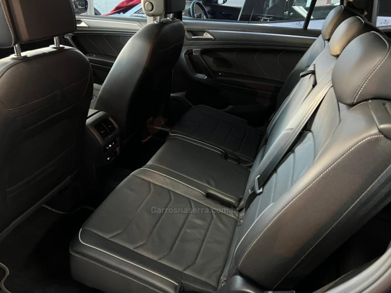 TIGUAN 2.0 ALLSPACE R-LINE 300 TSI GASOLINA 4P AUTOMÁTICO - 2024 - CAXIAS DO SUL