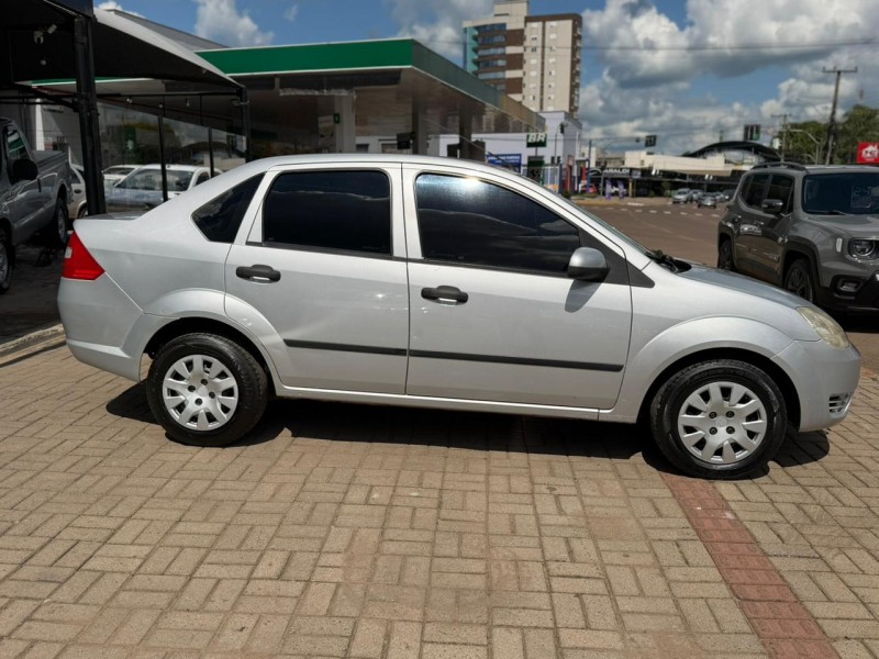 FIESTA 1.0 MPI SEDAN 8V FLEX 4P MANUAL - 2005 - LAGOA VERMELHA