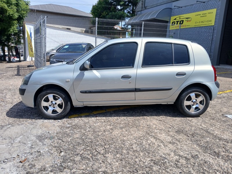 CLIO 1.6 PRIVILÉGE 16V GASOLINA 4P MANUAL - 2004 - FARROUPILHA