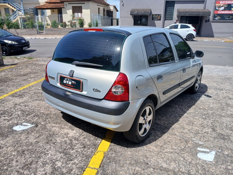 CLIO 1.6 PRIVILÉGE 16V GASOLINA 4P MANUAL - 2004 - FARROUPILHA