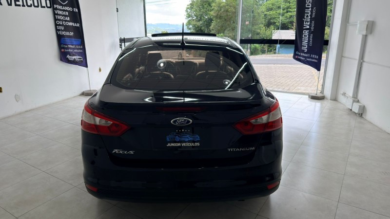 FOCUS 2.0 TITANIUM PLUS SEDAN 16V FLEX 4P AUTOMÁTICO - 2015 - BENTO GONçALVES