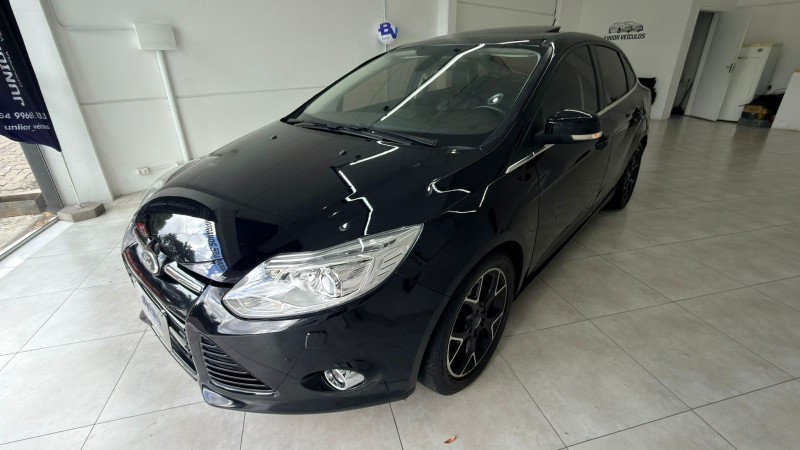 FOCUS 2.0 TITANIUM PLUS SEDAN 16V FLEX 4P AUTOMÁTICO - 2015 - BENTO GONçALVES