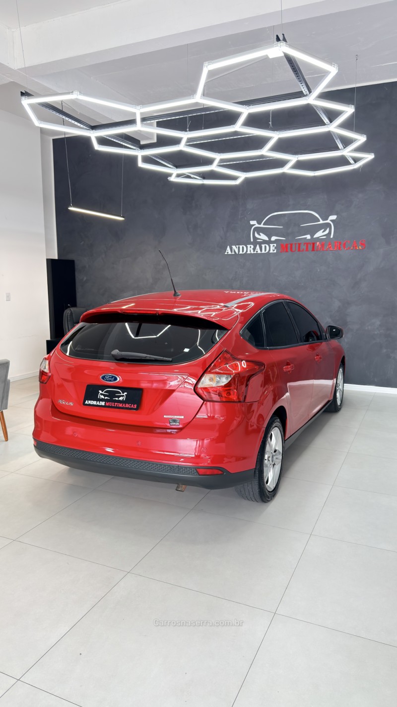 FOCUS 1.6 SE 16V FLEX 4P AUTOMÁTICO - 2015 - CAXIAS DO SUL