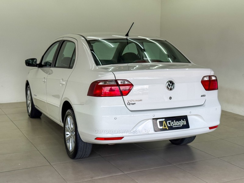 VOYAGE 1.6 MSI TOTALFLEX COMFORTLINE 4P MANUAL - 2018 - CARLOS BARBOSA