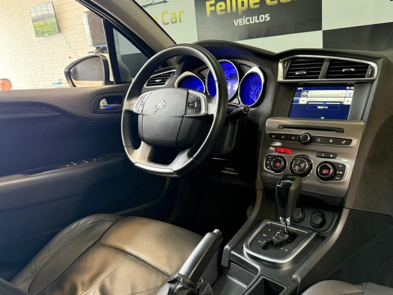 KA 1.5 SE SEDAN 16V FLEX 4P MANUAL - 2018 - CAXIAS DO SUL