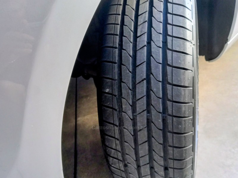 PALIO 1.6 MPI ESSENCE 16V FLEX 4P MANUAL - 2014 - CAXIAS DO SUL