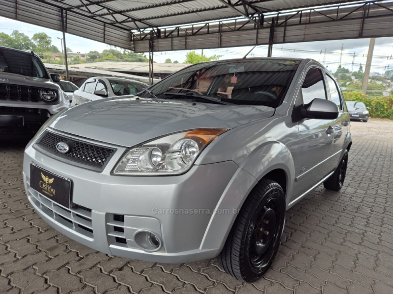 FIESTA 1.6 MPI CLASS 8V GASOLINA 4P MANUAL - 2010 - CAXIAS DO SUL