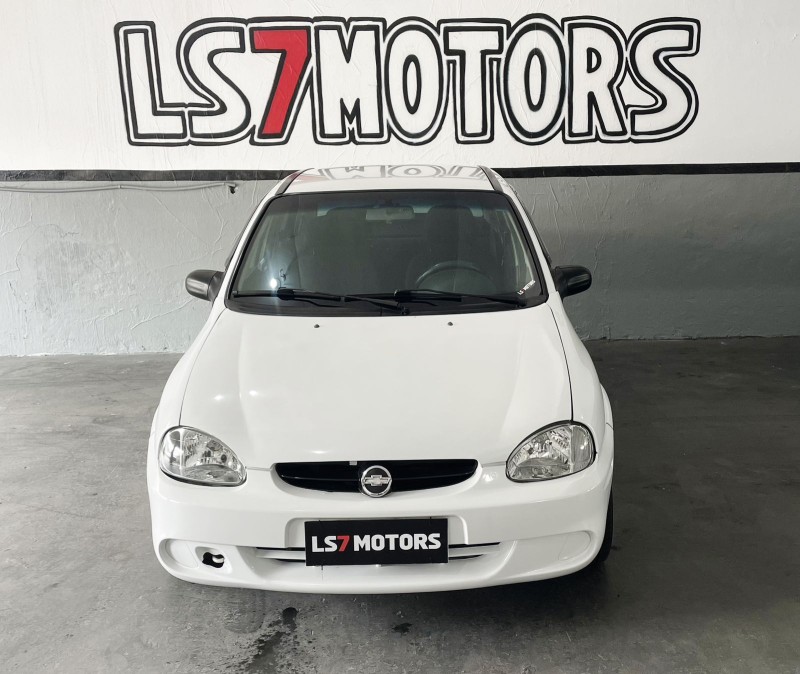 CLASSIC 1.0 MPFI LIFE 8V GASOLINA 4P MANUAL - 2005 - CAXIAS DO SUL