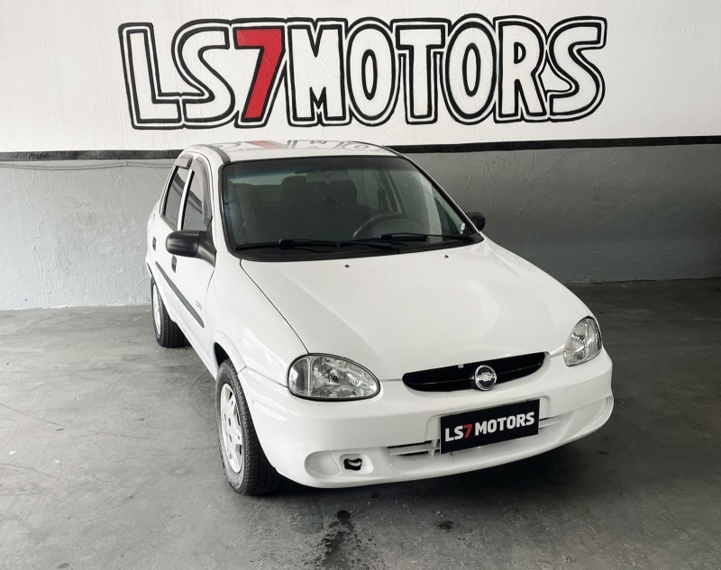 CLASSIC 1.0 MPFI LIFE 8V GASOLINA 4P MANUAL - 2005 - CAXIAS DO SUL