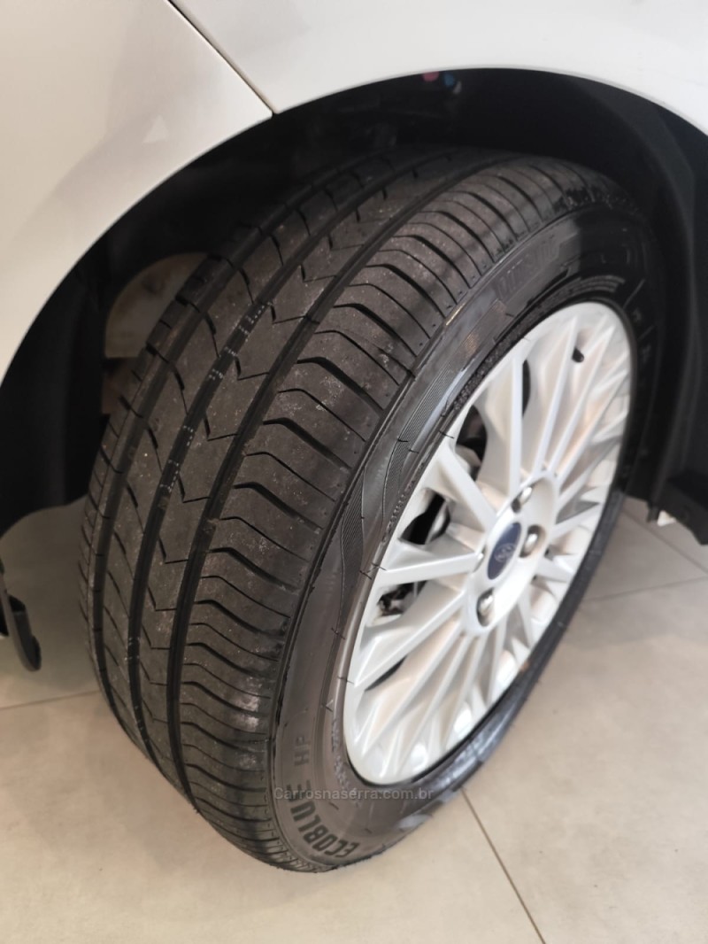 FIESTA 1.6 TITANIUM HATCH 16V FLEX 4P AUTOMÁTICO - 2016 - BENTO GONçALVES