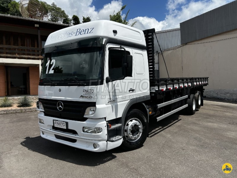 atego 2425 3 eixos 2012 garibaldi