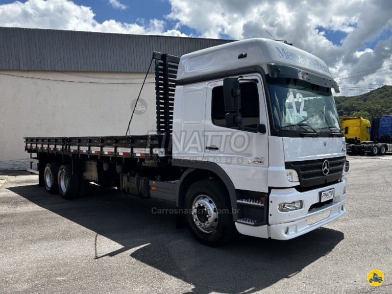 ATEGO 2425 3 EIXOS - 2012 - GARIBALDI