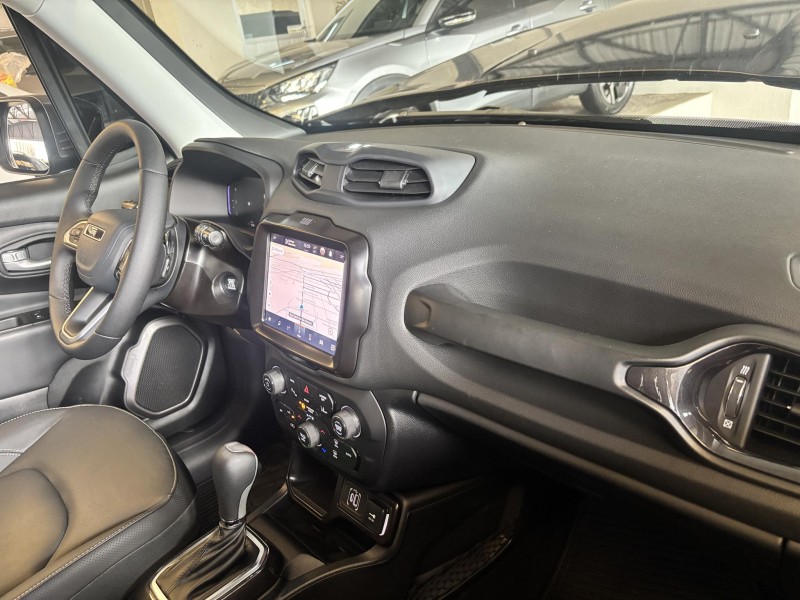 RENEGADE 1.3 16V NIGHT EAGLE T270 TURBO FLEX 4P AUTOMÁTICO - 2025 - FARROUPILHA