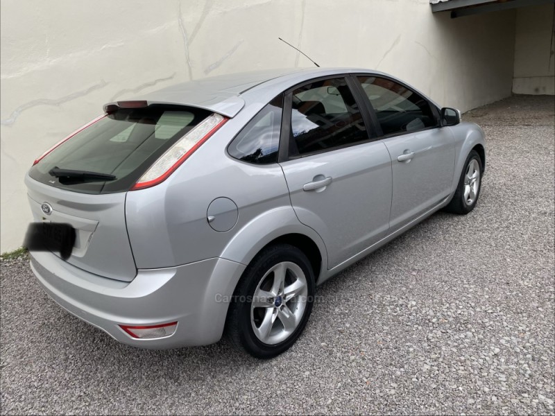 FOCUS 1.6 GLX 8V FLEX 4P MANUAL - 2011 - CAXIAS DO SUL