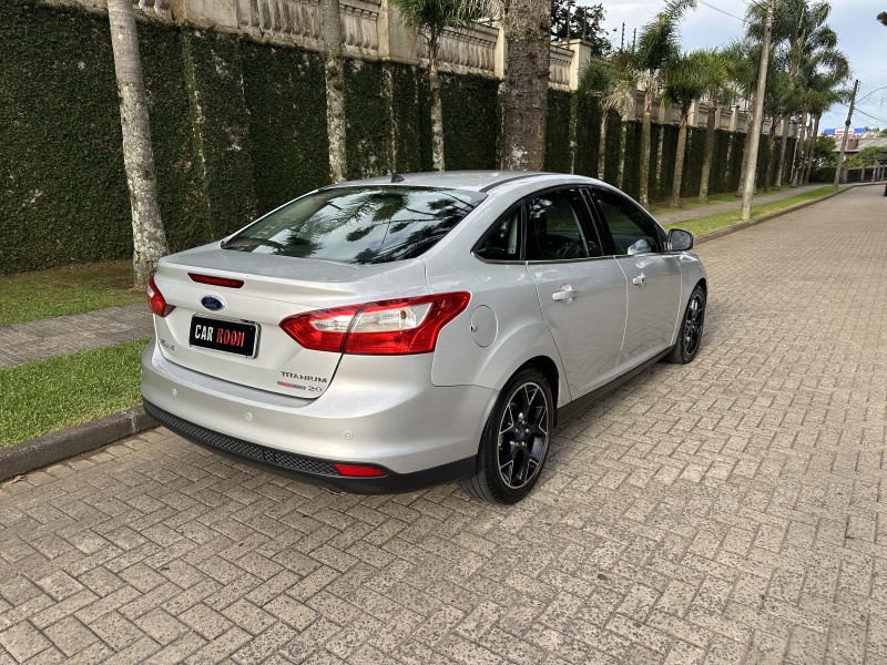 FOCUS 2.0 TITANIUM 16V FLEX 4P AUTOMÁTICO - 2015 - CAXIAS DO SUL