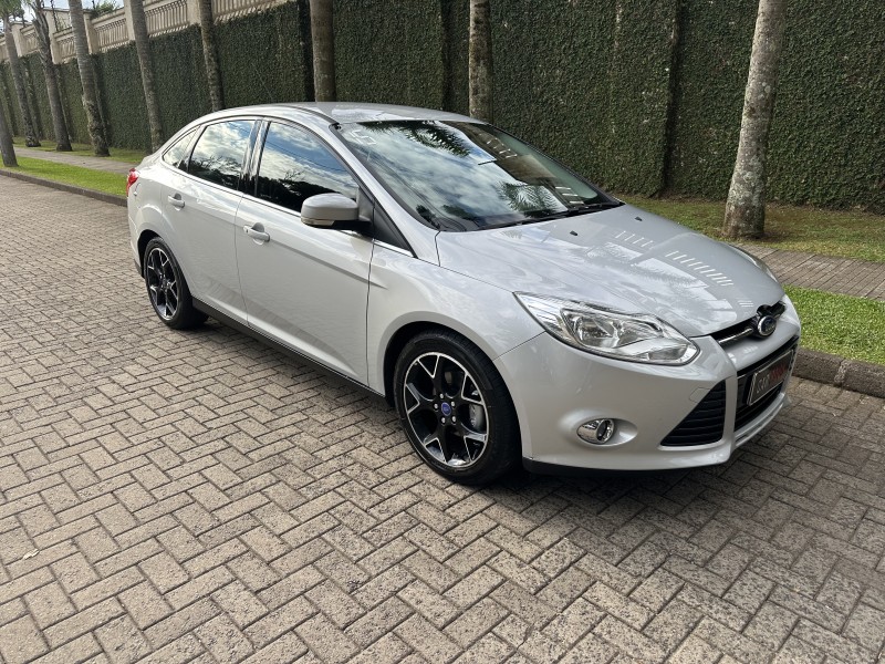 FOCUS 2.0 TITANIUM 16V FLEX 4P AUTOMÁTICO - 2015 - CAXIAS DO SUL