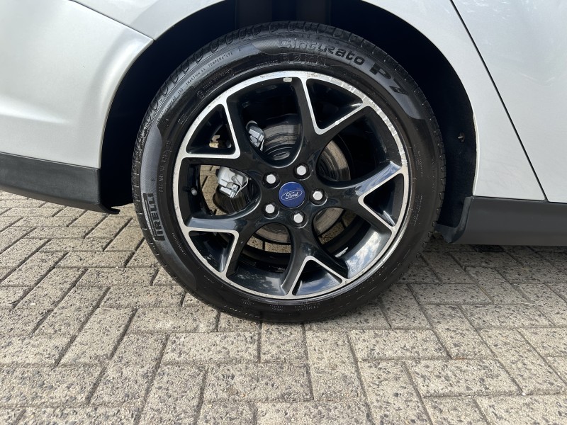 FOCUS 2.0 TITANIUM 16V FLEX 4P AUTOMÁTICO - 2015 - CAXIAS DO SUL