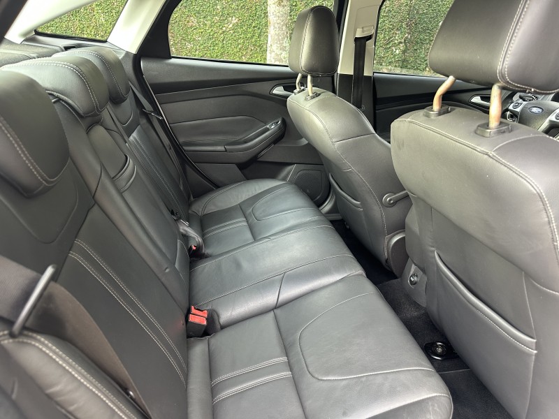 FOCUS 2.0 TITANIUM 16V FLEX 4P AUTOMÁTICO - 2015 - CAXIAS DO SUL