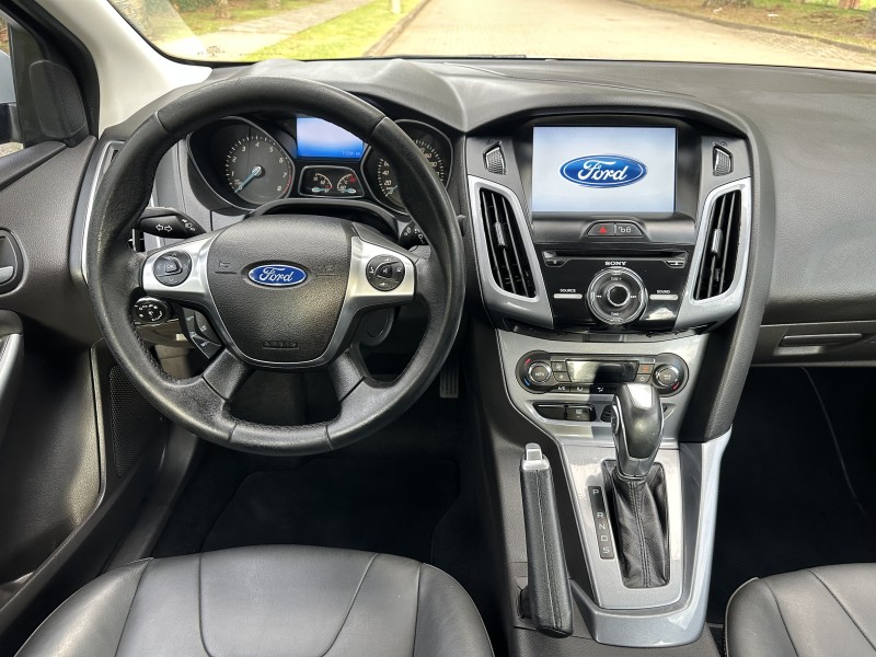 FOCUS 2.0 TITANIUM 16V FLEX 4P AUTOMÁTICO - 2015 - CAXIAS DO SUL