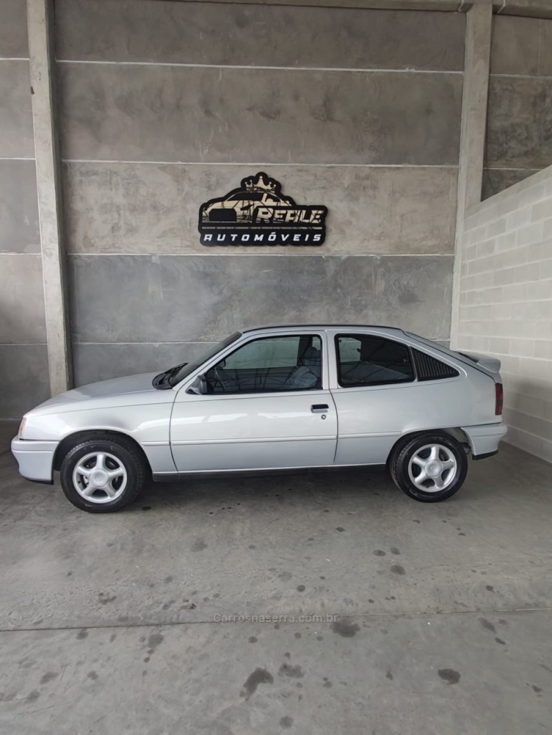 KADETT 2.0 MPFI GLS 8V GASOLINA 2P MANUAL - 1998 - VALE REAL