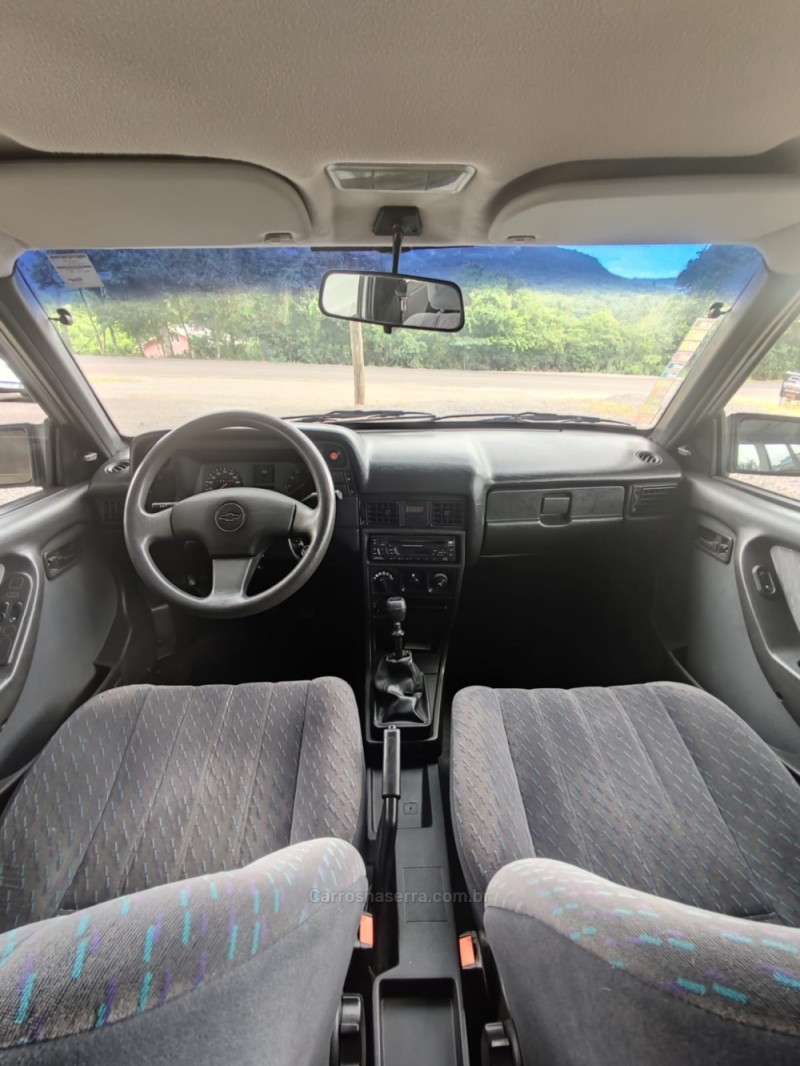 KADETT 2.0 MPFI GLS 8V GASOLINA 2P MANUAL - 1998 - VALE REAL