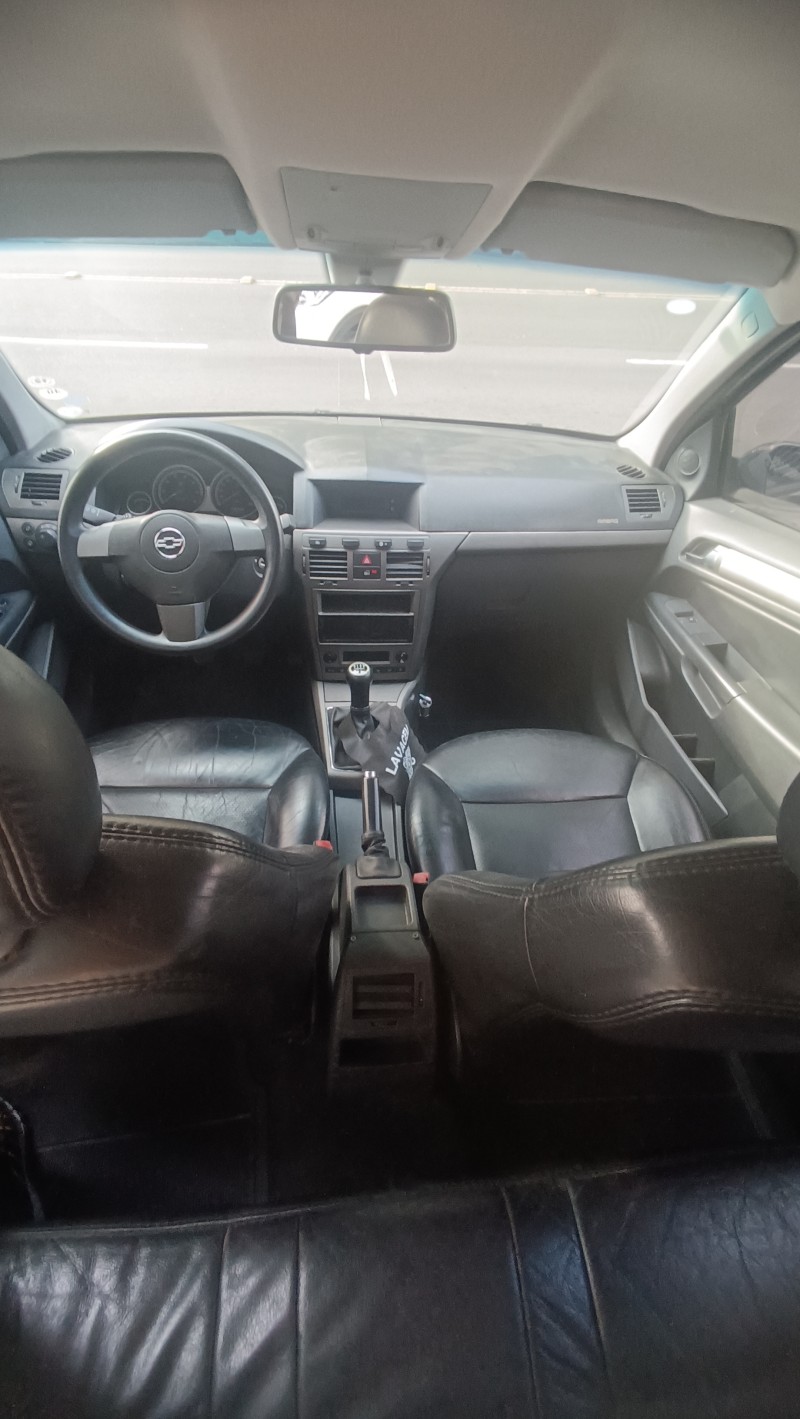 VECTRA 2.0 MPFI GT HATCH 8V FLEX 4P MANUAL - 2008 - CAXIAS DO SUL