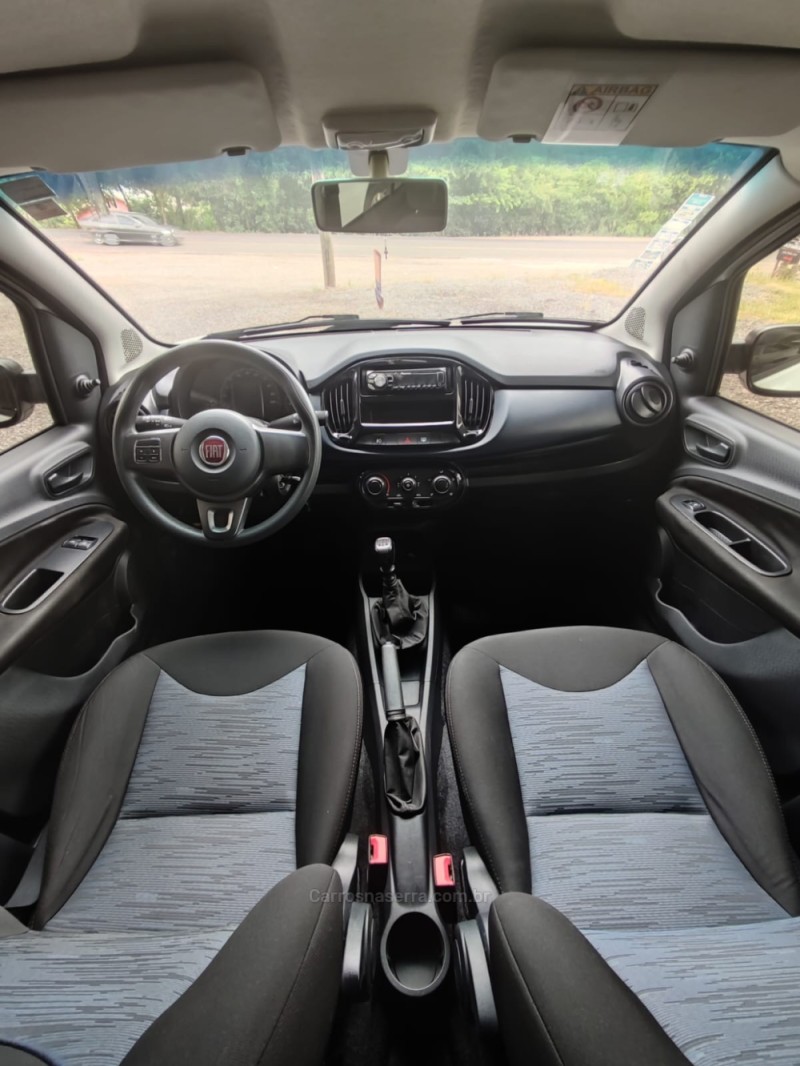 UNO 1.0 EVO ATTRACTIVE 8V FLEX 4P MANUAL - 2016 - VALE REAL