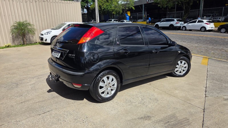 FOCUS 2.0 GHIA 16V GASOLINA 4P AUTOMÁTICO - 2005 - CAXIAS DO SUL
