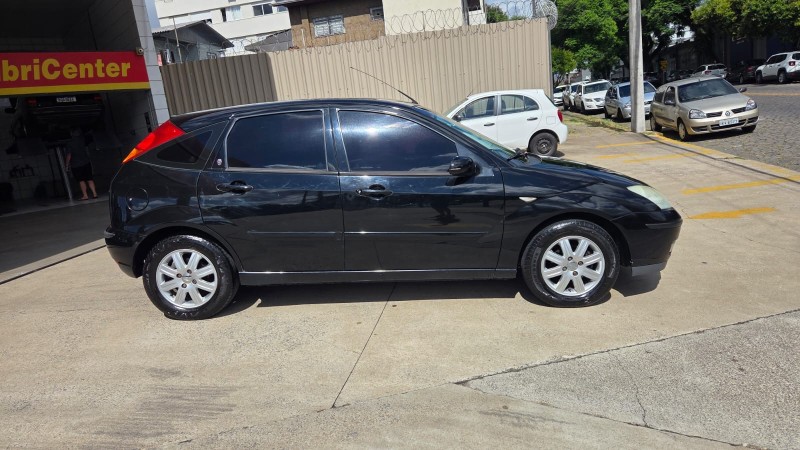 FOCUS 2.0 GHIA 16V GASOLINA 4P AUTOMÁTICO - 2005 - CAXIAS DO SUL