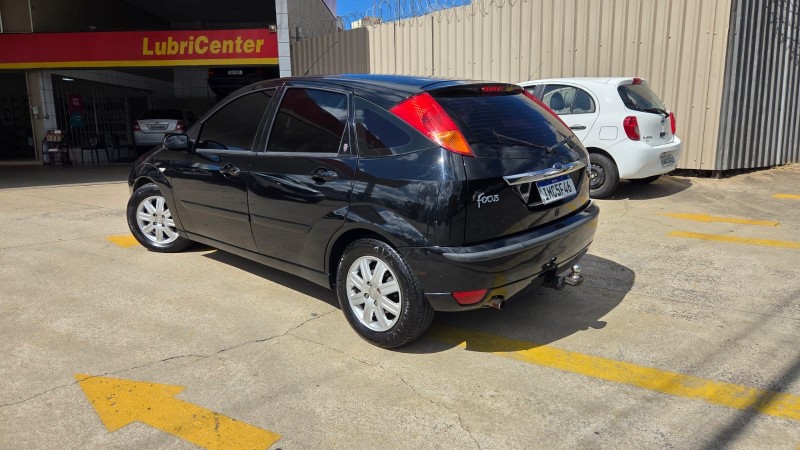 FOCUS 2.0 GHIA 16V GASOLINA 4P AUTOMÁTICO - 2005 - CAXIAS DO SUL