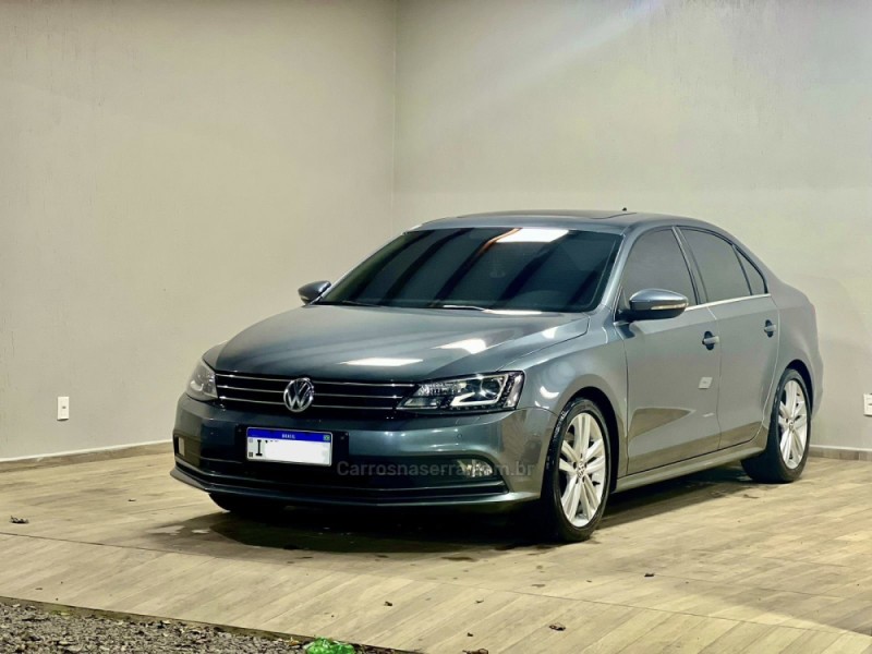 JETTA 2.0 TSI HIGHLINE 211CV GASOLINA 4P DSG - 2017 - NOVA ARAçá