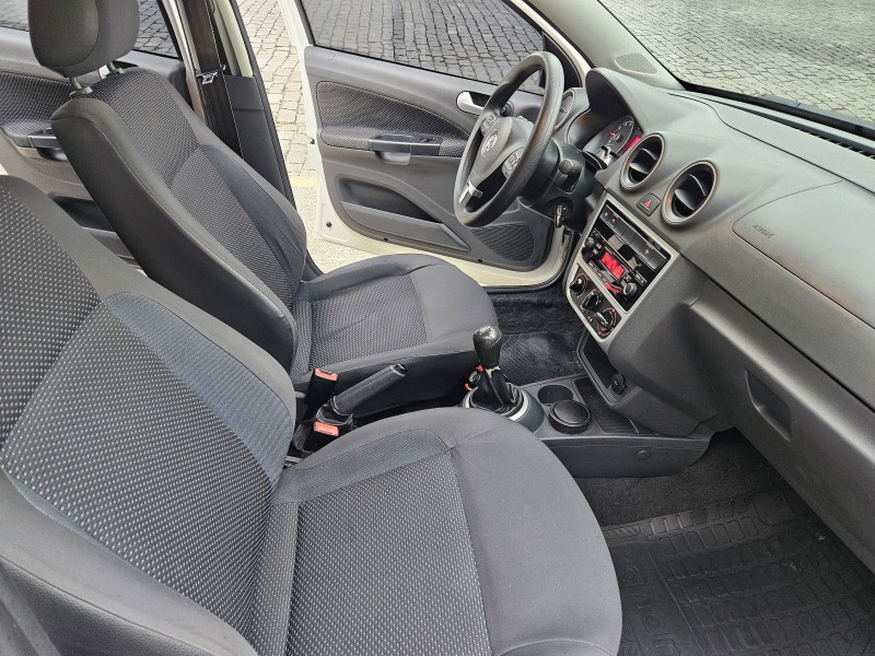 VOYAGE 1.0 MI 8V FLEX 4P MANUAL - 2016 - CAXIAS DO SUL